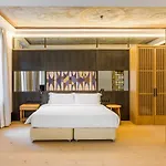Hotel The Wings Collection 4*