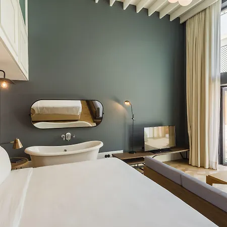 The Wings Collection Hotel