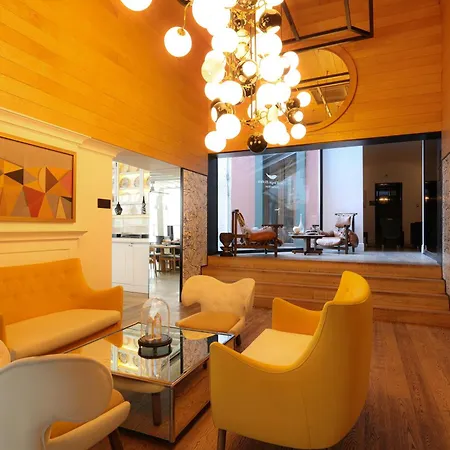 Hotel The Wings Collection 4*
