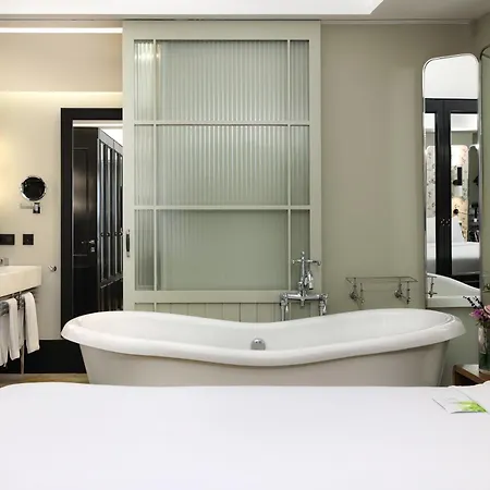 The Wings Collection Hotel 4*