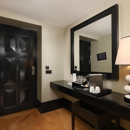 The Wings Collection Hotel 4*