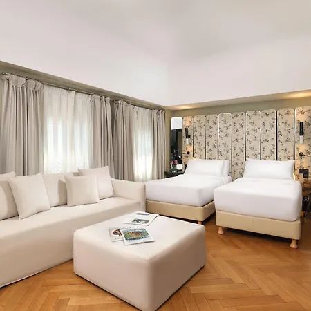 Hotel The Wings Collection