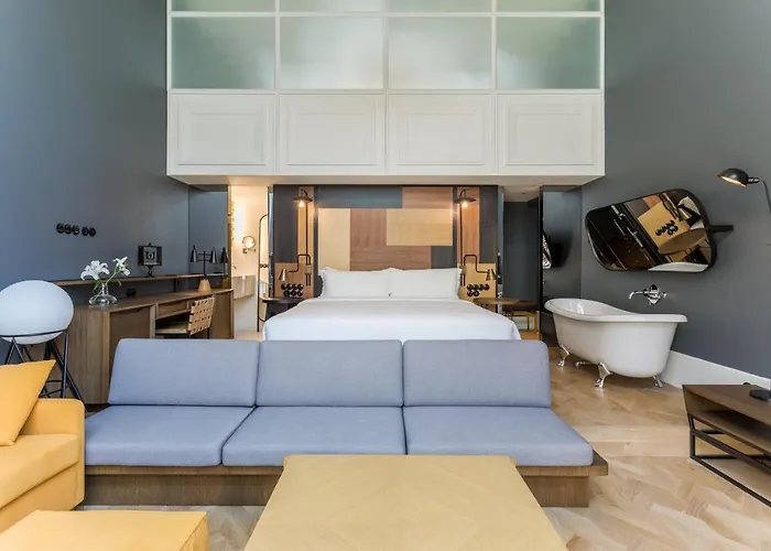 The Wings Collection Hotell 4*