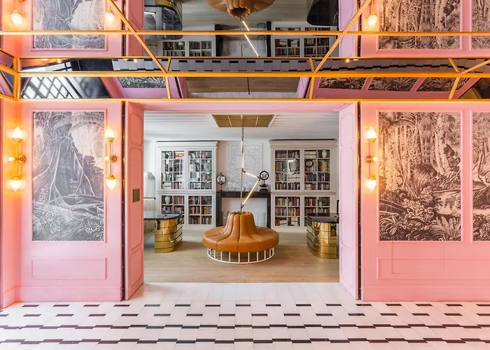 Отель The Wings Collection