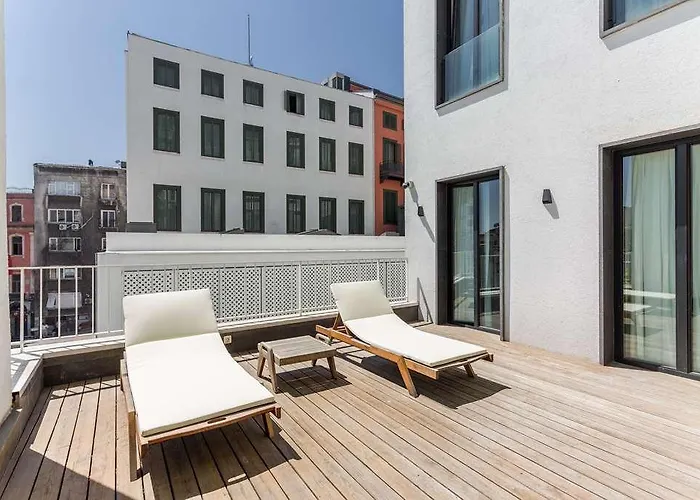 The Wings Collection Hotell 4*