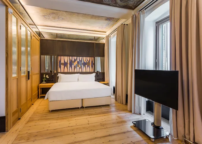 The Wings Collection Отель 4*