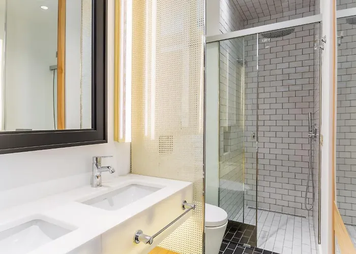 The Wings Collection Стамбул