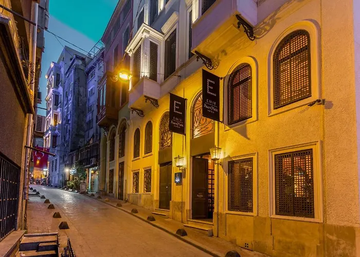 The Wings Collection Стамбул