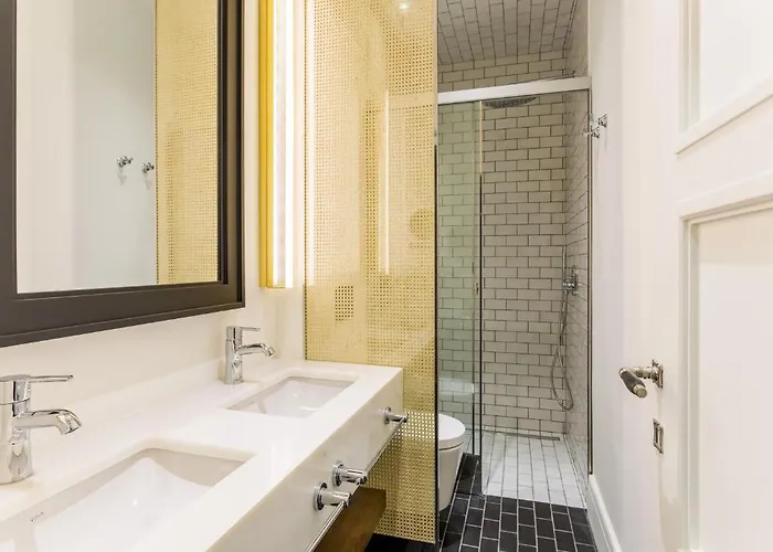 The Wings Collection Отель