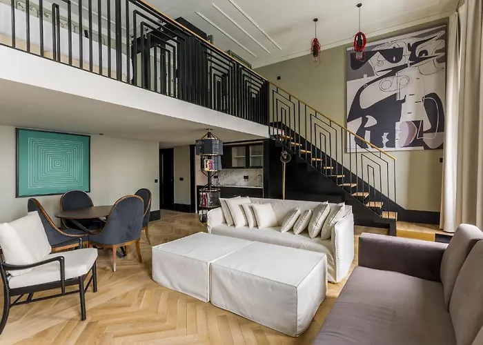 The Wings Collection Hotell 4*