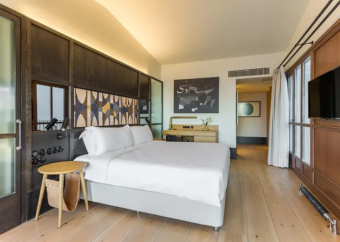 Отель The Wings Collection