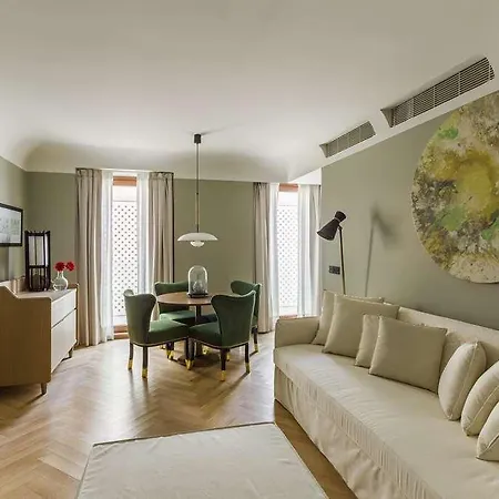 The Wings Collection 4*