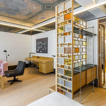 The Wings Collection Hotel