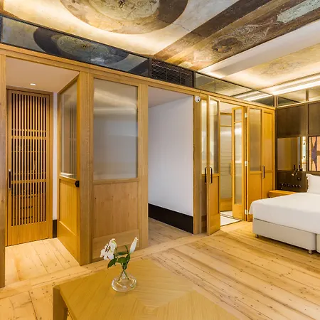 The Wings Collection Hotel 4*