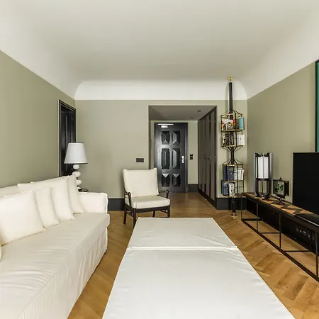 The Wings Collection Hotel