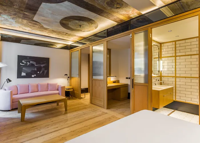 The Wings Collection 4*