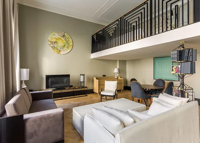 מלון The Wings Collection 4*