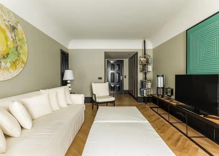 The Wings Collection מלון