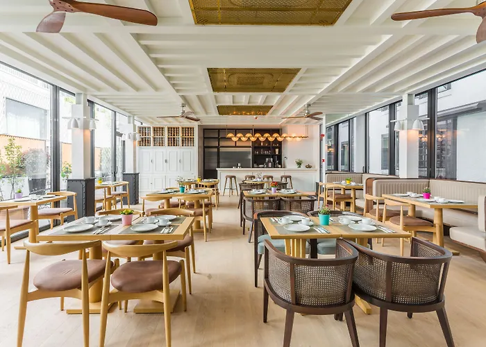 The Wings Collection איסטמבול