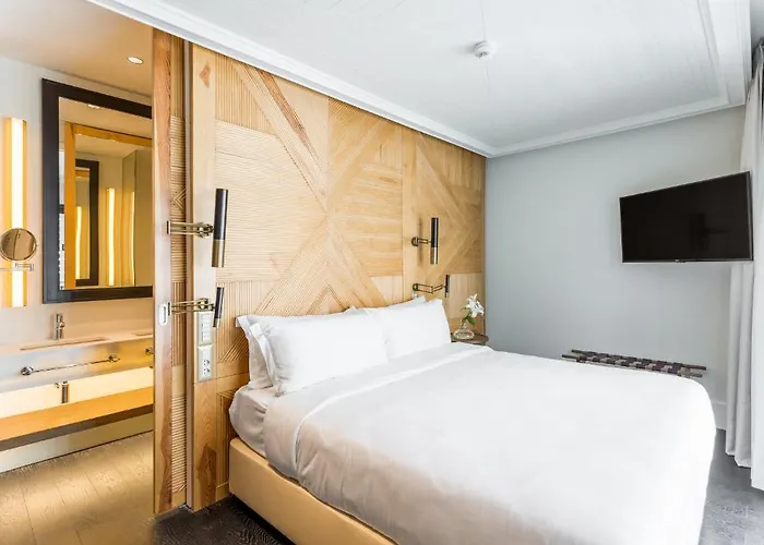 The Wings Collection מלון 4*