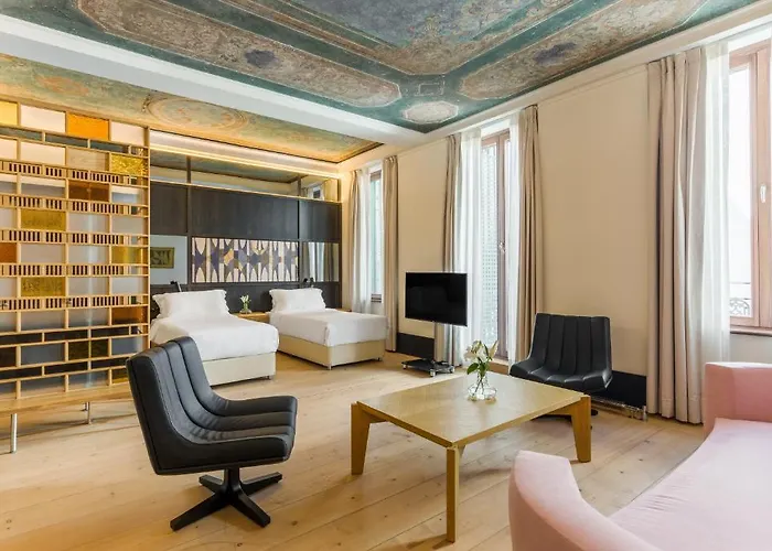 The Wings Collection 4*