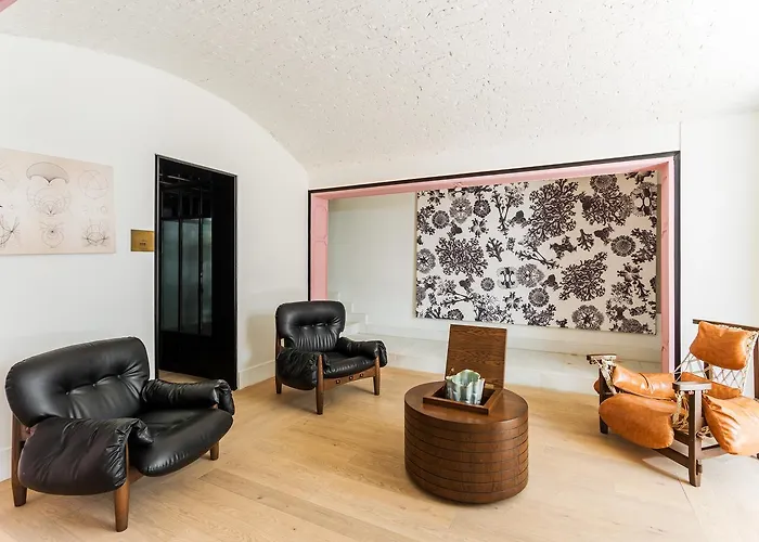 The Wings Collection 4*