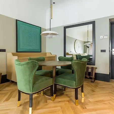 Mate Emir, 4* Istanbul