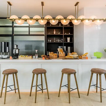 Mate Emir, 4* Istanbul