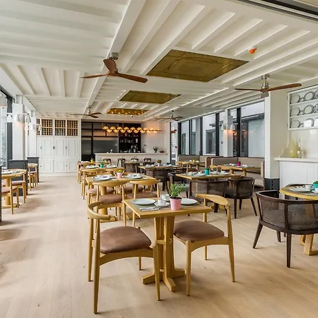 Mate Emir, 4* Istanbul